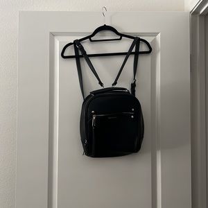 black backpack - max studio